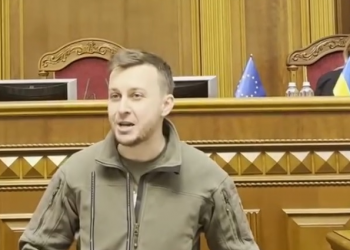 Роман Лозинський: Відчуваю сором за наш парламент (ВІДЕО)