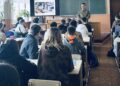 Військовослужбовці допомагають обрати майбутню професію підліткам