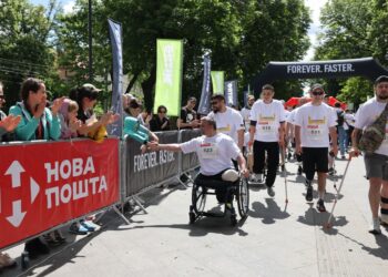 На марафоні «Не зупиняйся!» зібрали 2 млн грн на реабілітацію поранених у центрі UNBROKEN